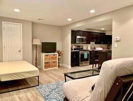 Building Photo - 352 1st St