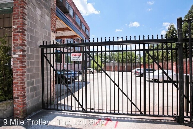 Building Photo - 1 br, 1 bath House - 434 Marietta St #405