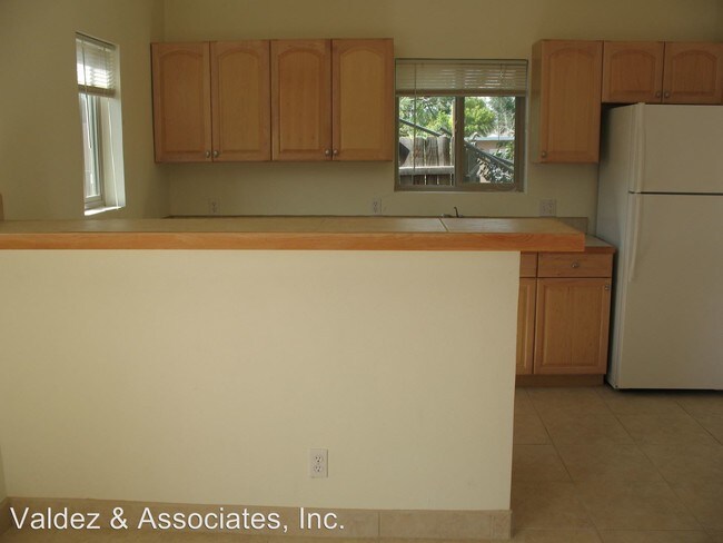 Building Photo - 717 Camino Porvenir