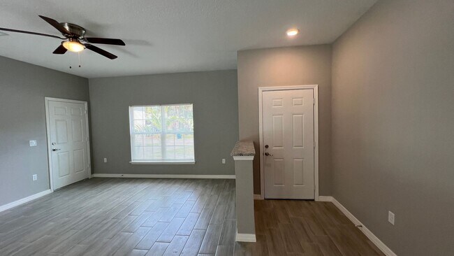 Building Photo - Smart & Stylish 3BD/2BA Palm Bay Home – Modern Upgrades, No Water Bills!