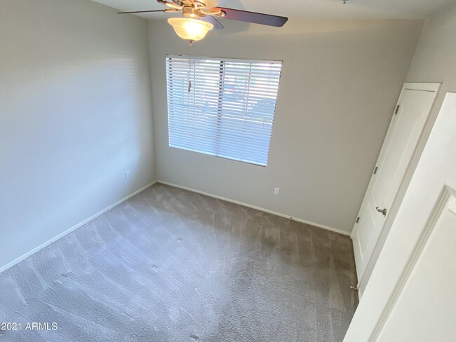 Building Photo - 5302 E Van Buren St