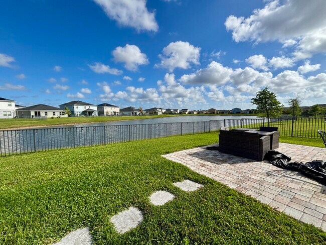 Building Photo - 10736 SW Prato Wy