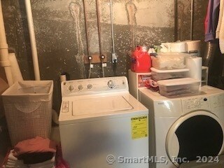 Building Photo - 288 Broad Brook Rd