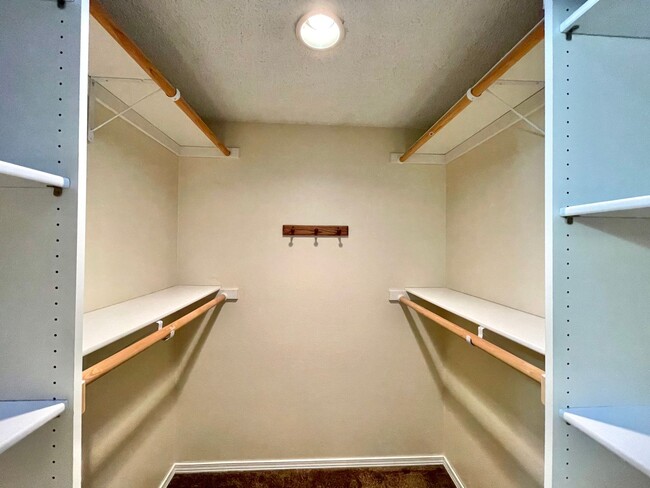 Building Photo - Great Home For Rent