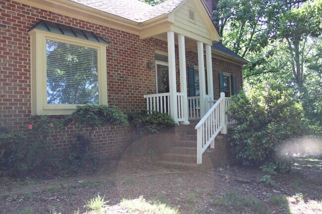 Building Photo - 210 Rhynehardt Rd