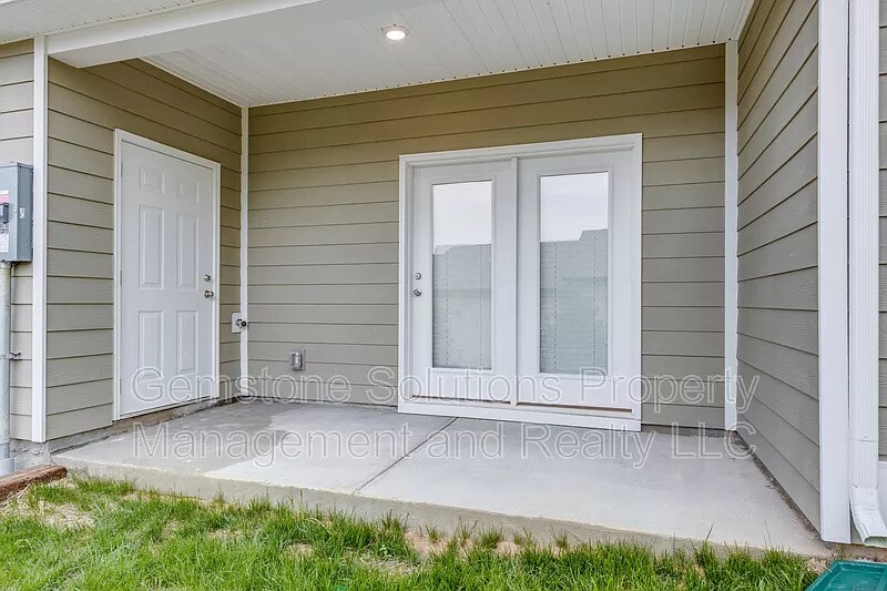 Building Photo - 608 Clifford Hts