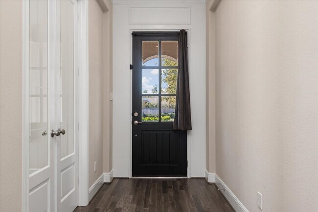 Building Photo - 155 Rockwell Park Blvd