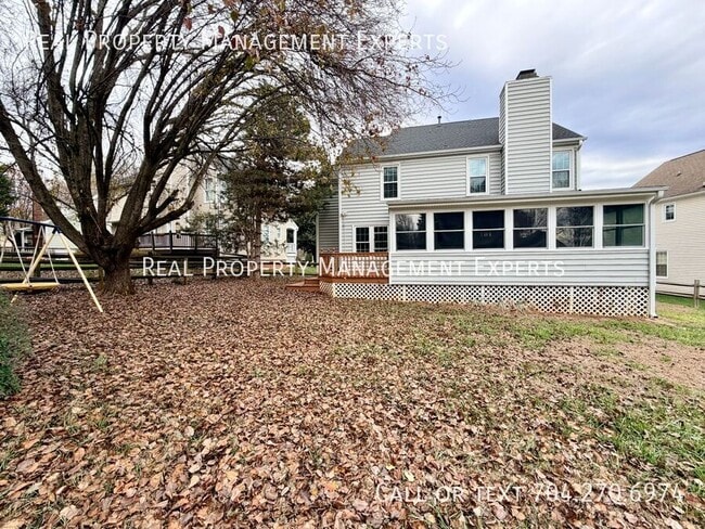 Building Photo - 9315 Pebble Creek Way