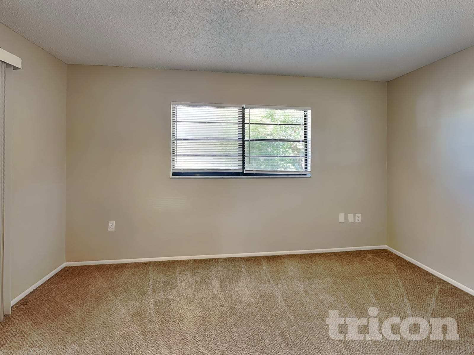 Building Photo - 2001 Deborah Dr