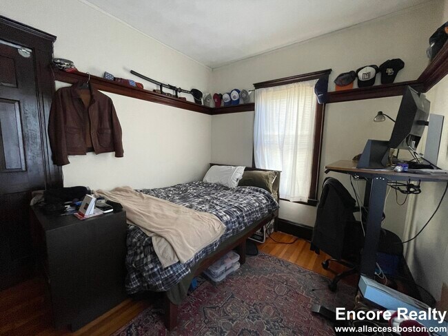 Building Photo - 56 Hobson St