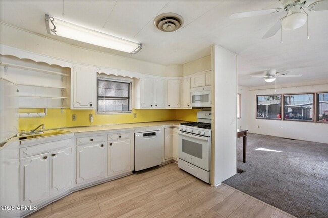 Building Photo - 7807 E Main St