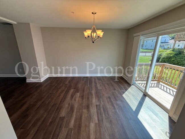 Building Photo - 500 N Dunleith Ave