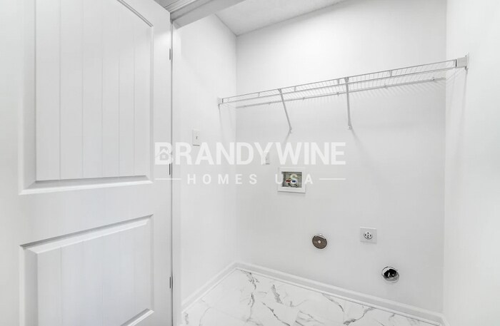 Building Photo - 10242 Evening Hill Dr