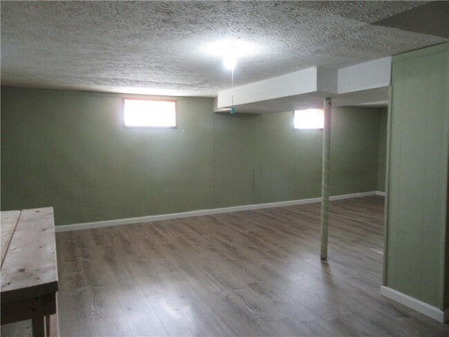 Building Photo - 212 Vollmer Pkwy