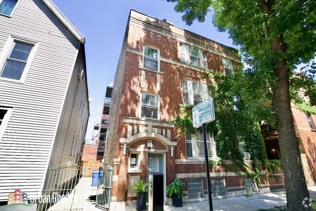 Building Photo - 1406 W Cornelia