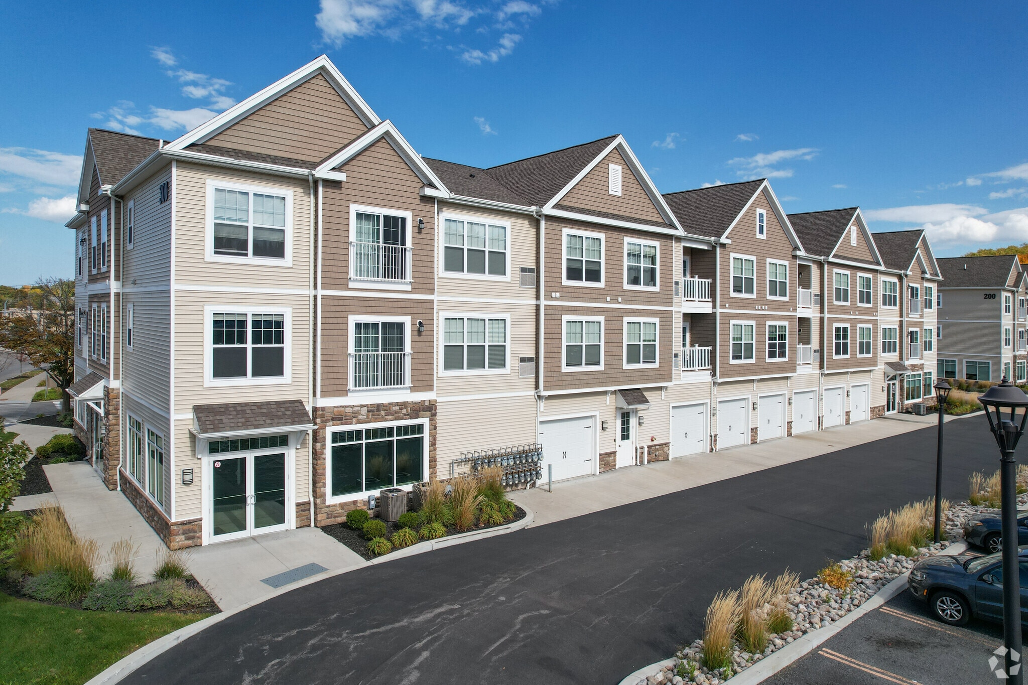 Building Photo - Perinton Hills Townhomes & Apartments