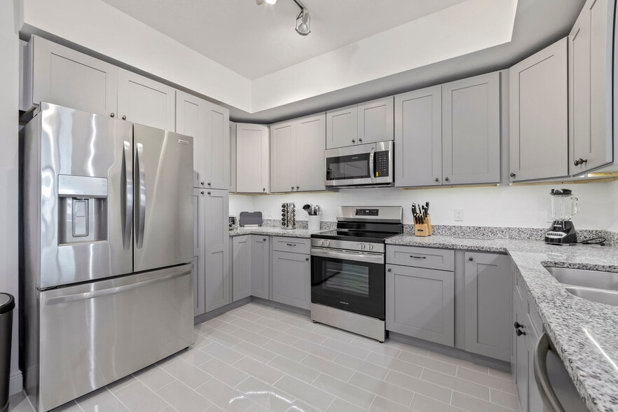 Building Photo - 701 Pilot Ln