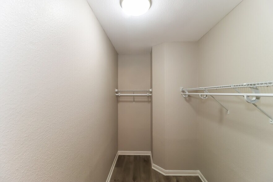Building Photo - 21311 Derby Day Ave