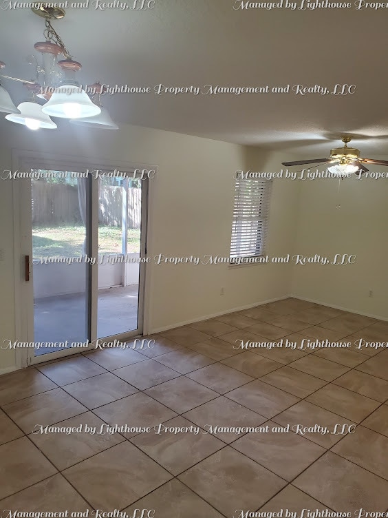 Building Photo - Peaceful Atlantic Beach Townhome