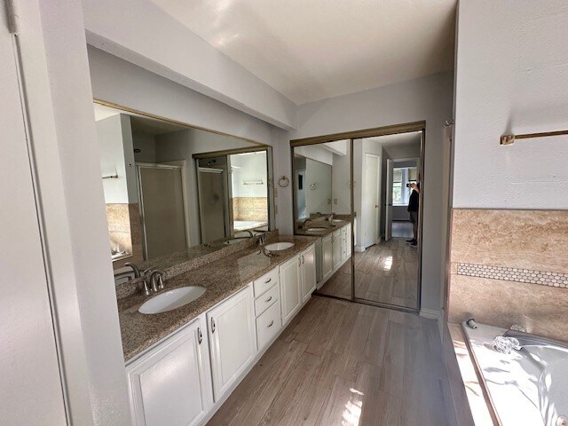 Building Photo - 15818 Oak Mountain Dr