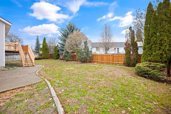 Building Photo - Charming Single Family Home in Post Falls!!