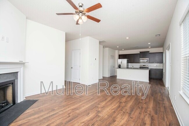 Building Photo - 173 Ash Ave