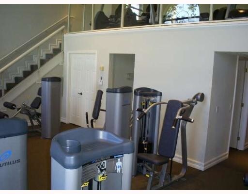 Building Photo - 9001 Wiles Rd