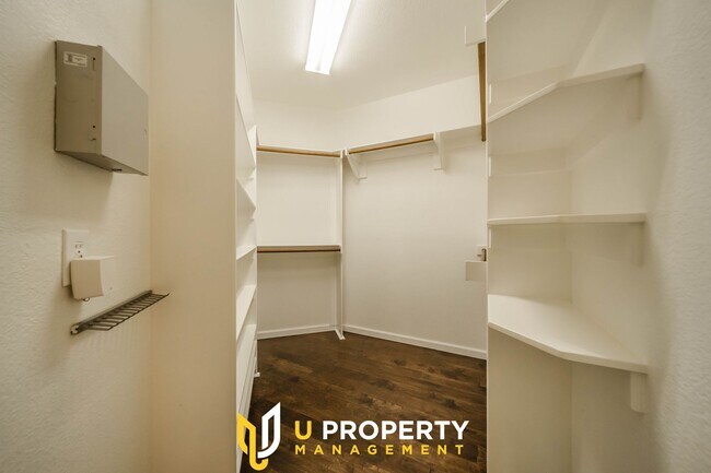 Building Photo - Coming Soon! Charming Single 1 Story Abode...
