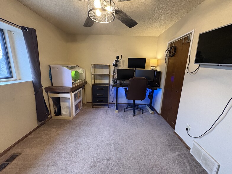 Building Photo - 2482 Astrozon Cir