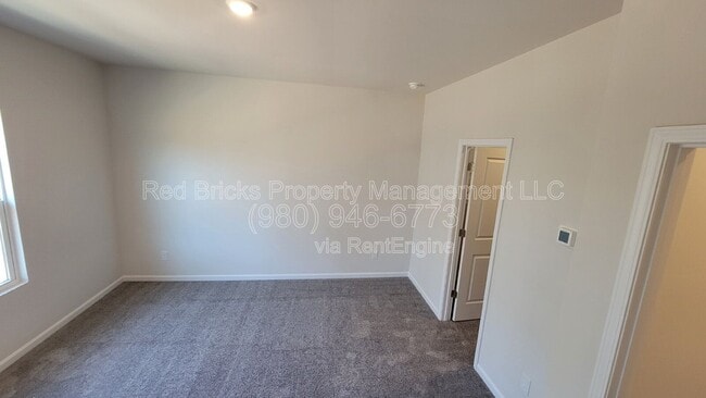 Building Photo - 2354 Donnelly Hls Ln