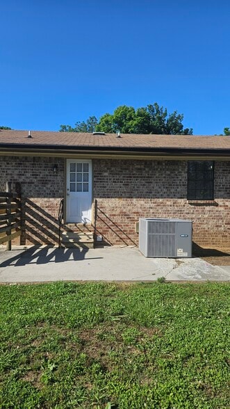 Building Photo - 2845 Vance Dr NW