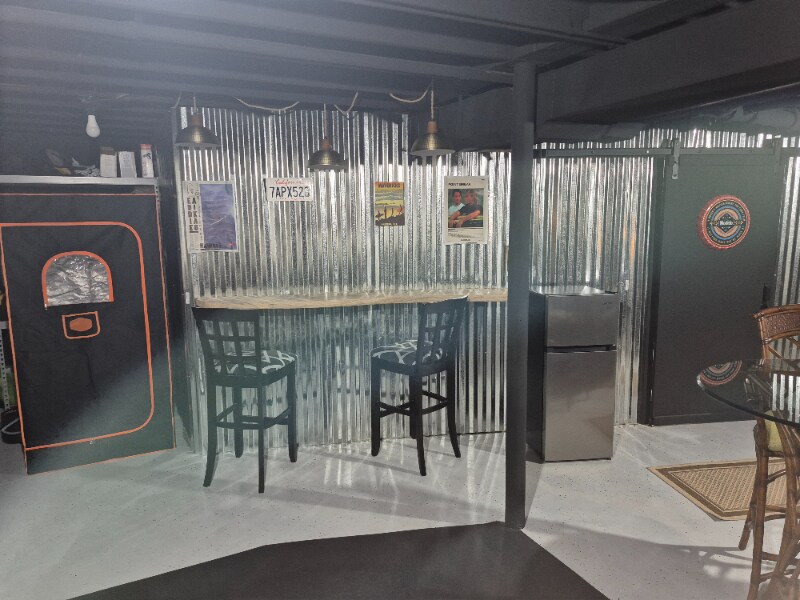 Building Photo - 1218 Greenwood Dr