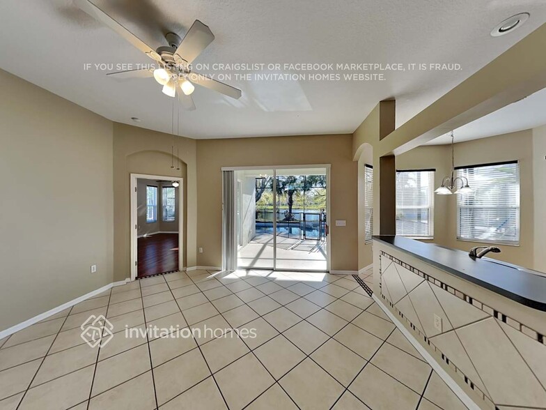 Building Photo - 6219 Macaw Glen