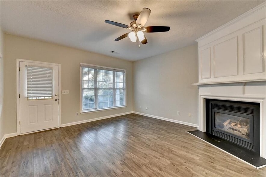 Building Photo - 3415 Oxwell Dr NW