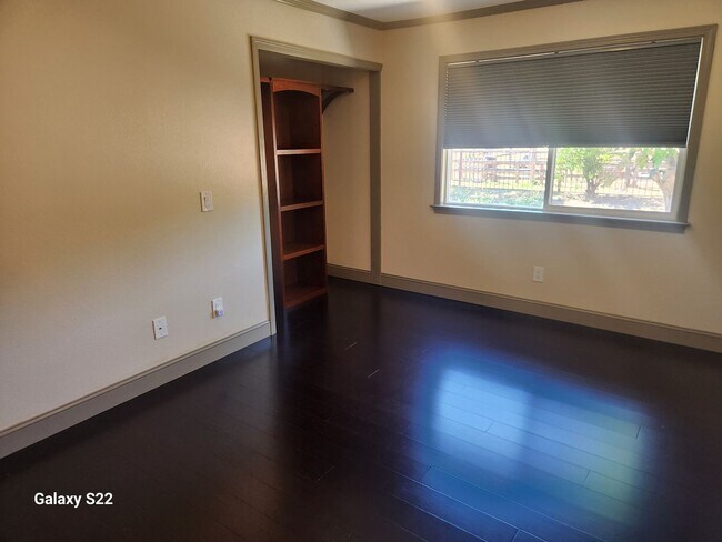 Building Photo - Must See, Incredible 3 bedroom, 2 bathroom...