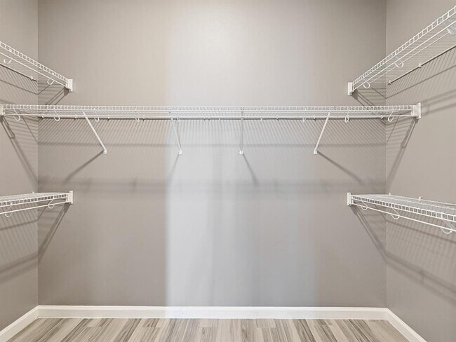 Building Photo - 54 Rainey St