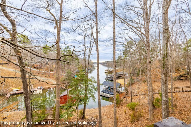 Building Photo - 418 Fiddlers Ghost Cir