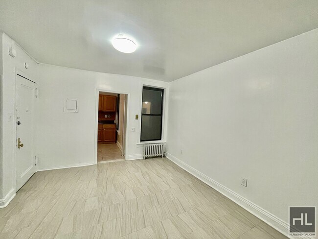 Building Photo - 48 STREET