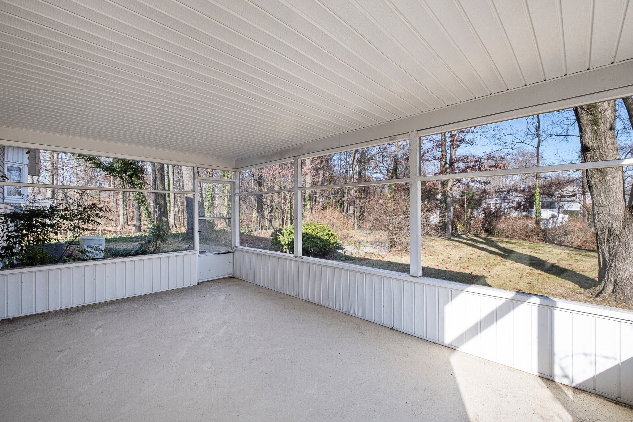 Screened Porch - 2409 Sweetbriar Rd