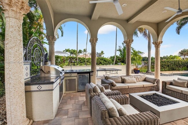 Building Photo - 9597 Bridgebrook Dr