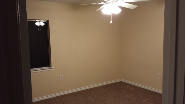 Bedrooom - 9520 Misty Meadows