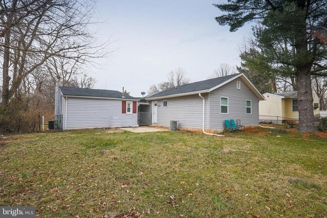 Building Photo - 4905 Ridge Ave