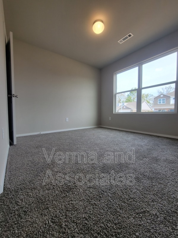 Building Photo - 1741 Hermitage Dr