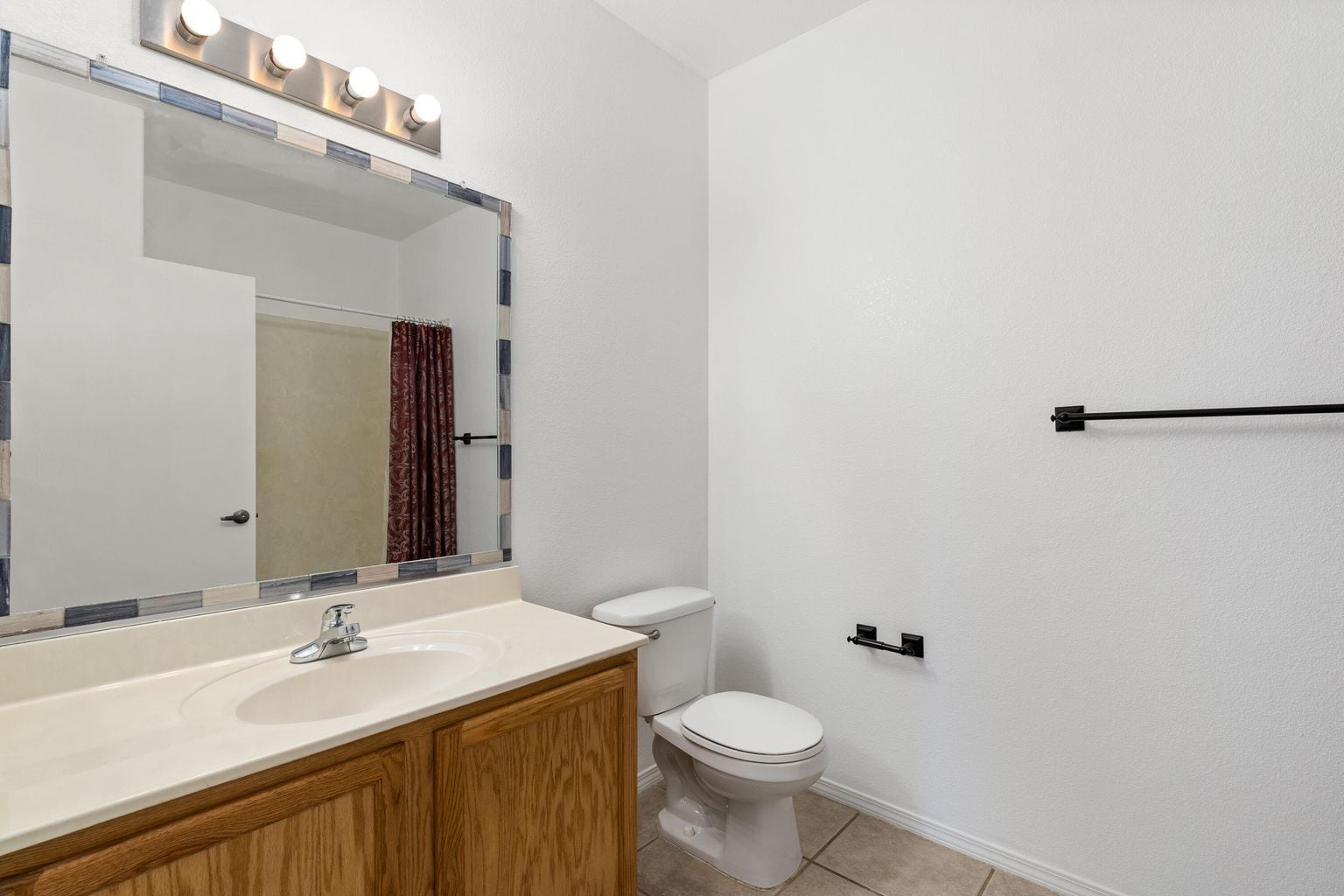 2nd Bath - 6800 Vista del Norte Rd NE