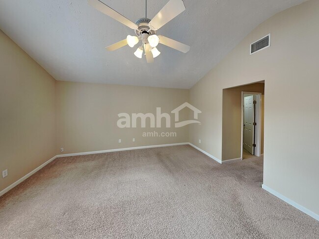 Building Photo - 4006 Pennick Ct