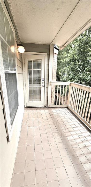Building Photo - 2060 Chastain Park Ct NE