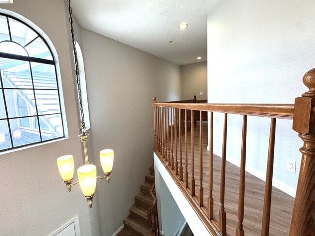 Building Photo - 20647 Maria Ct