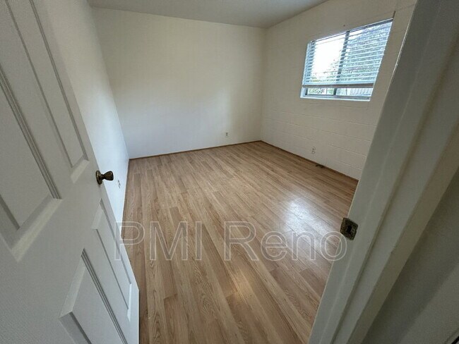 Building Photo - 2075 Patton Dr