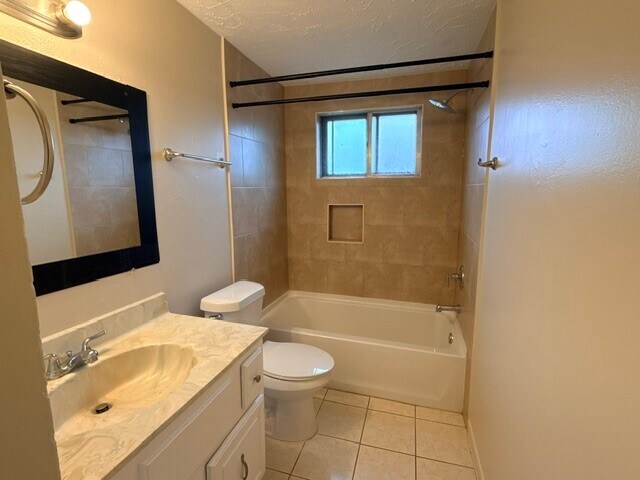Building Photo - 6627 Krause Dr