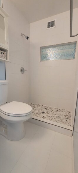 Building Photo - 5862 S Aldorn Dr